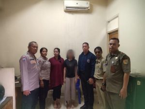 Polisi Sigap, Anak Kabur Kembali ke Pelukan Keluarga Berkat Aiptu Resiani