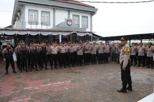 Polres Kebumen Amankan Rapat Pleno Pilkada dengan Pengamanan Ketat dan Humanis