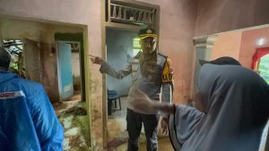Kapolres Purbalingga Cek Lokasi Bencana dan Salurkan Bantuan Sosial