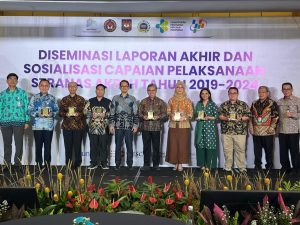 Dukung Semua Lini Stranas AKPSH, Ditjen Dukcapil Terima Token of Appreciation dari Bappenas