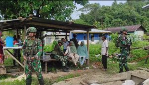 Peduli Terhadap Kesehatan Masyarakat, Satgas Yonif 642/Kps Laksanakan Yankes di Kampung Warwasih