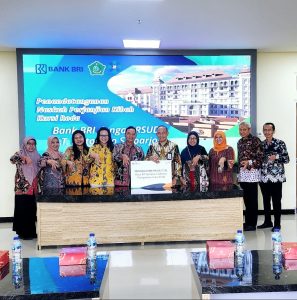 BRI Cabang Sidoarjo Serahkan Bantuan CSR Kursi Roda ke RSUD RT Notopuro Sidoarjo Sebagai Komitmen Dukung Layanan Kesehatan