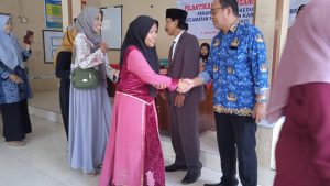 Pelantikan kasi kesejahteraan ( Mundir ) perangkat yang terpilih Desa Kedung oleng 