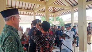 Desa pagojengan pelantikan perangkat Pelayanan yang Baru