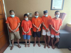Satreskoba Polres Gresik Berhasil Menangkap 5 Orang Sindikat dan Membongkar Jaringan Narkoba di Wilayah Gresik Utara